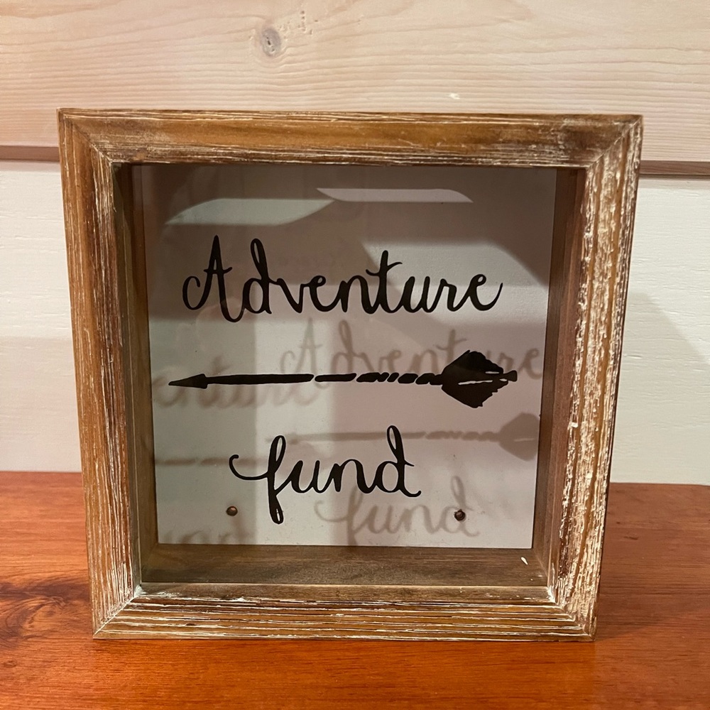NWOT - ADVENTURE FUND CASH BOX